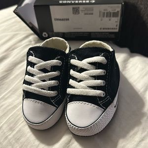 NEW converse baby shoes